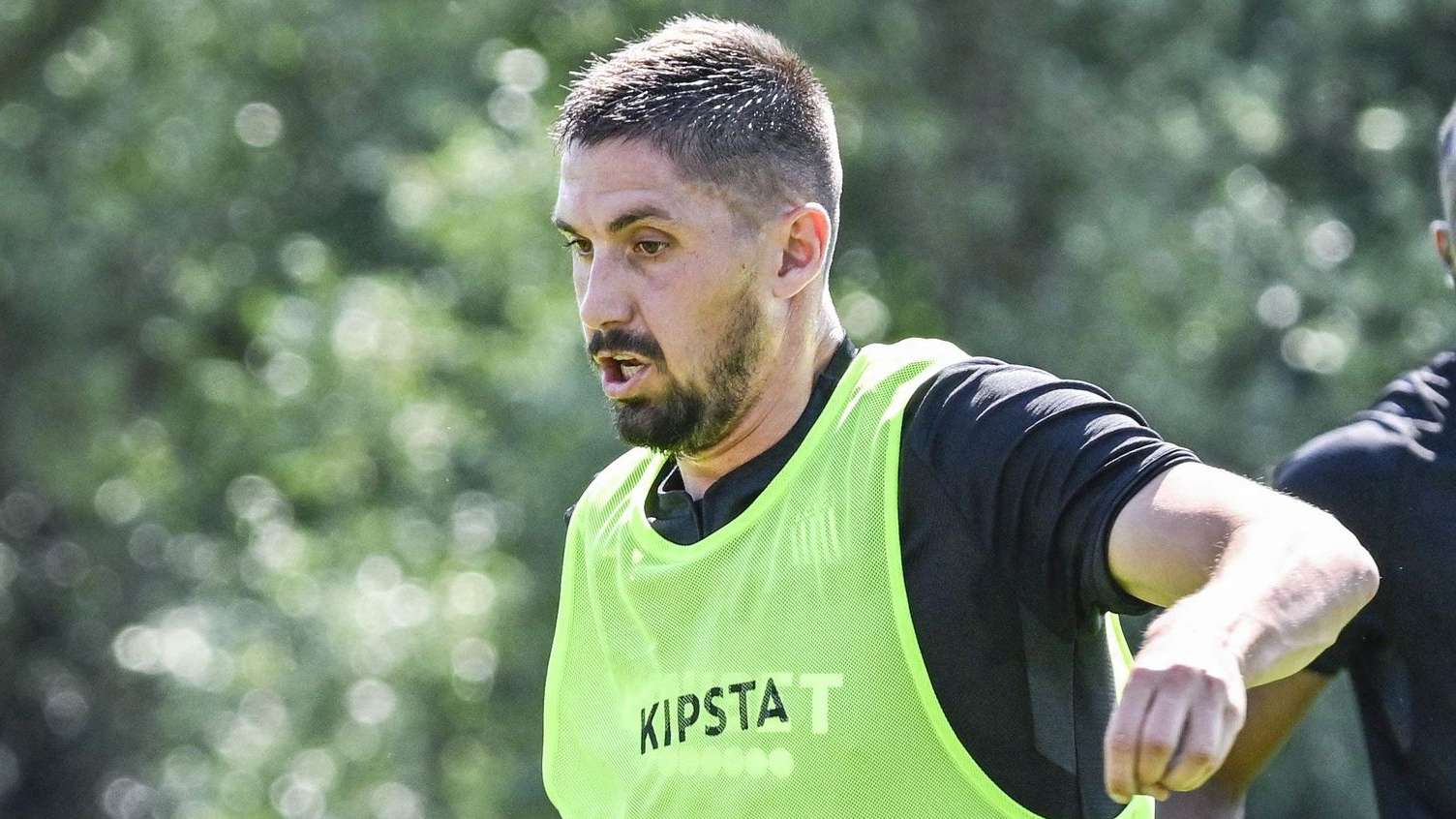 与申花的防 与申花的防